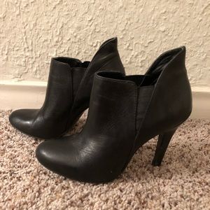 BCBGeneration heeled booties